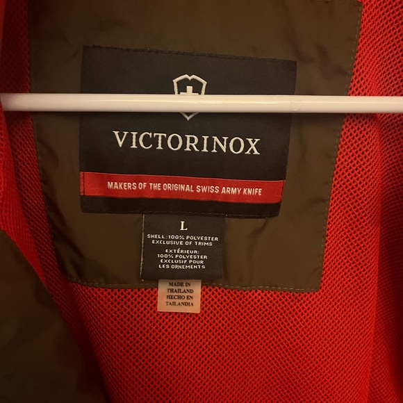 Victorinox green windbreaker Large - Picture 2 of 2
